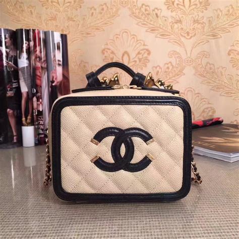 chanel lunch box bag replica